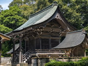 本殿・八坂神社・厳島神社